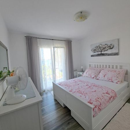 Apartman Prošperino Vis Esterno foto