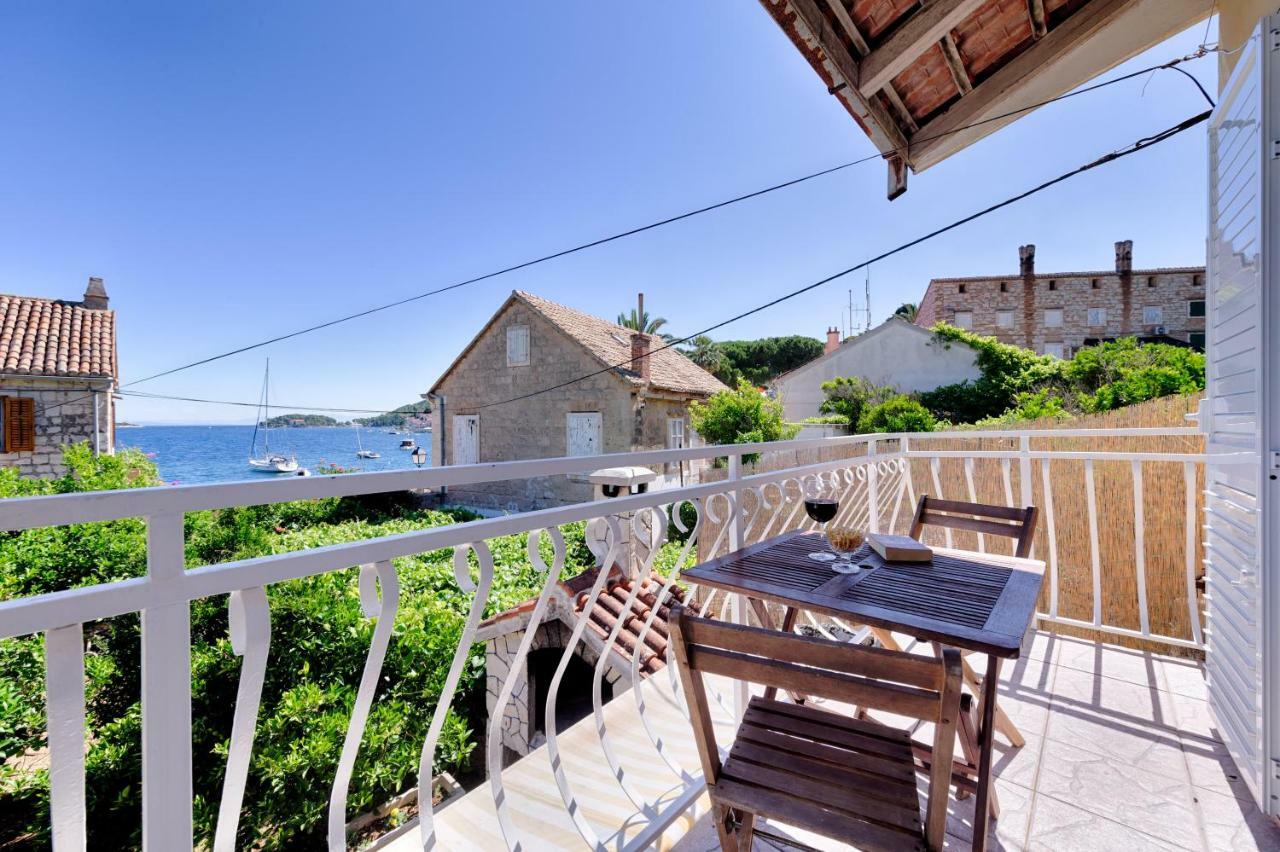 Apartman Prošperino Vis Esterno foto