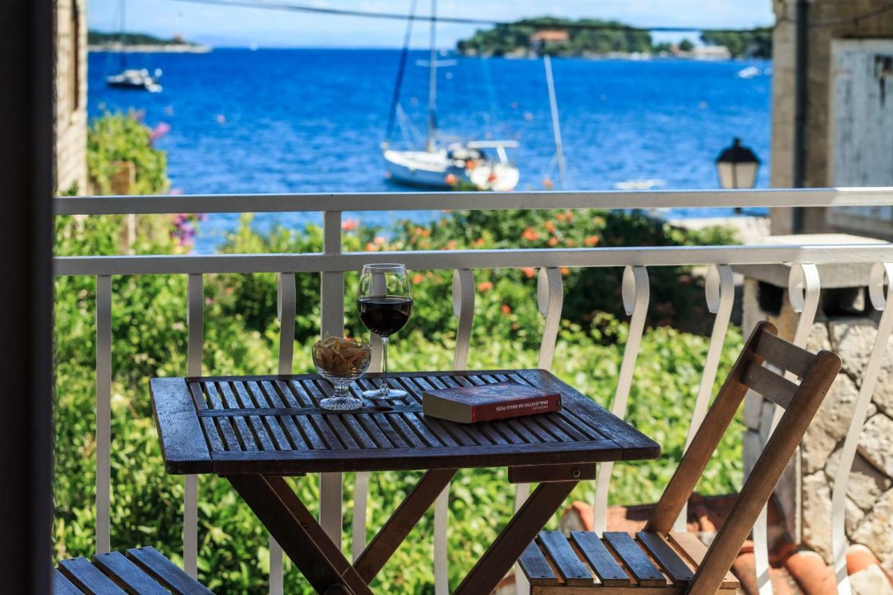 Apartman Prošperino Vis Esterno foto